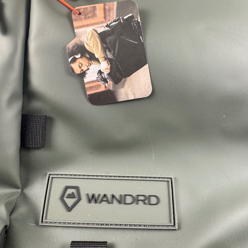WANDRD PRVKE 31 Liter Backpack Sage Green Camera Laptop Travel Bag NEW - Picture 5 of 16
